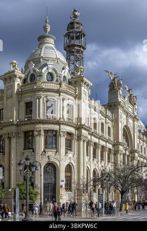 Le bâtiment du Palais des Communications (Palacio de las Comunicaciones de Valencia) dans le centre de la vieille ville sur la Plaza Ayuntamiento (PL. Banque D'Images