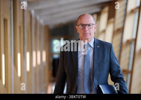 Édimbourg Écosse, Royaume-Uni 18 juin 2025. Ministre de l'Agriculture et de la connectivité Jim Fairlie MSP au Parlement écossais. crédit sst/alamy live news Banque D'Images