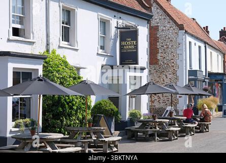 l'extérieur de l'hoste arms, burnham market, nord de norfolk, angleterre Banque D'Images