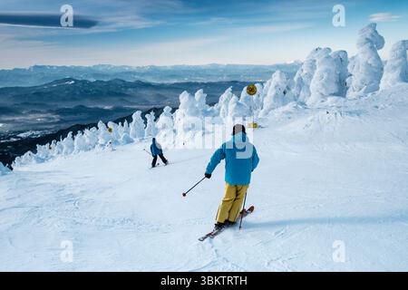 Ski sur le mont Zao, préfecture de Yamagata, Japon. Banque D'Images
