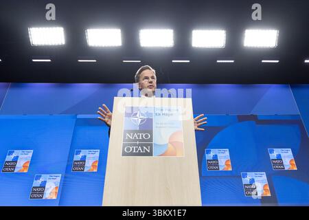 La Haye, pays-Bas. 23 juin 2025. Le chef de l'OTAN, Mark Rutte, lors d'une conférence de presse avant le sommet de l'OTAN à la Haye, aux pays-Bas, le 23 juin 2025. Les pays-Bas accueillent un sommet de l'OTAN pour la première fois dans l'histoire de l'OTAN. ANP KOEN VAN WEEL netherlands Out - belgique Out Credit : ANP/Alamy Live News Banque D'Images