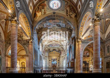 Intérieur Basilique Santa Maria Velvandre, Lovere, Lombardie, Italie Banque D'Images