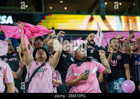 Miami Gardens, États-Unis. 24 juin 2025. Fans von Inter Miami. Coupe du monde des clubs de la FIFA : Inter Miami CF - se Palmeiras 23.06.2025, Coupe du monde des clubs de la FIFA : Inter Miami CF - se Palmeiras im Hard Rock Stadium, Miami Gardens, Floride, États-Unis crédit : HMB Media/Alamy Live News Banque D'Images