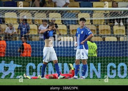 Daniele Ghilardi (Italie U21)Giuseppe Ambrosino (Italie U21) lors du match UEFA Under 21 Slovaquie 2025 opposant l'Allemagne U21 3-2 Italie U21 au DAC Arena le 22 juin 2025 à Dunajska Streda, Slovaquie. Banque D'Images
