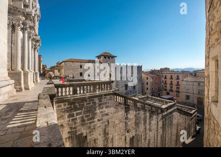 GRAND ESCALIER CATHÉDRALE DE GÉRONE VIEILLE VILLE DE GÉRONE VILLE CATALOGNE ESPAGNE Banque D'Images