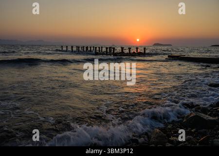 Coucher de soleil sur la Mer Méditerranée Banque D'Images