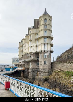 Llandudno, pays de Galles, Royaume-Uni - 20 mars 2025 ; Grand Hotel sur le front de mer de Lundudno propriété de Britannia Hotels Banque D'Images