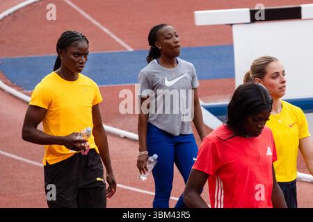 Julien Alfred de Sainte-Lucie, Marie-Josée Ta Lou-Smith de Côte d'Ivoire. Le 100 m féminin au galan Bauhaus 2025 de la Wanda Diamond League. Compétition annuelle d'athlétisme au stade olympique de Stockholm, Stockholm, Suède, le 15 juin 2025. Photo : Rob Watkins/Alamy Live News Banque D'Images