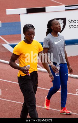 Julien Alfred de Sainte-Lucie, Marie-Josée Ta Lou-Smith de Côte d'Ivoire. Le 100 m féminin au galan Bauhaus 2025 de la Wanda Diamond League. Compétition annuelle d'athlétisme au stade olympique de Stockholm, Stockholm, Suède, le 15 juin 2025. Photo : Rob Watkins/Alamy Live News Banque D'Images