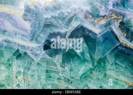 Lumière brillante à travers des cristaux de fluorite, spécimen, par Dominique Braud/Dembinsky photo Assoc Banque D'Images