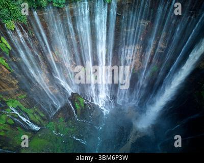 Tumpak Sewu (mille cascades), Java oriental, Indonésie - aérien Banque D'Images