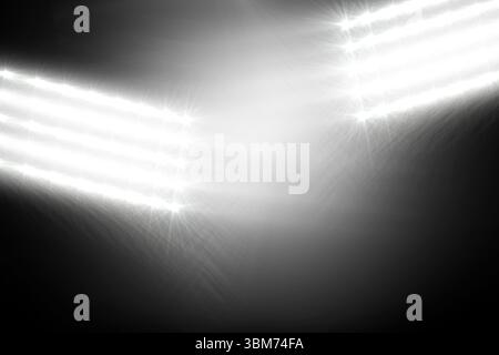Deux panneaux de projecteur brillent dans un design plat sur fond dégradé sombre, avec effet Starburst Banque D'Images