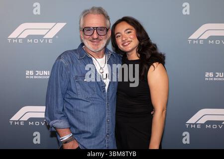 Premiere F1 The Movie AMSTERDAM, PAYS-BAS - 24 JUIN : Jeroen van Inkel lors de la Premiere F1 The Movie au Pathe Arena le 24 juin 2025 à Amsterdam, pays-Bas. Photo de Marcel Koch/BSR Agency 78020509.jpg Amsterdam Pathe Arena pays-Bas contenu non disponible pour redistribution aux pays-Bas, directement ou indirectement, par le biais de tiers. Copyright : xBSRxAgencyx Banque D'Images