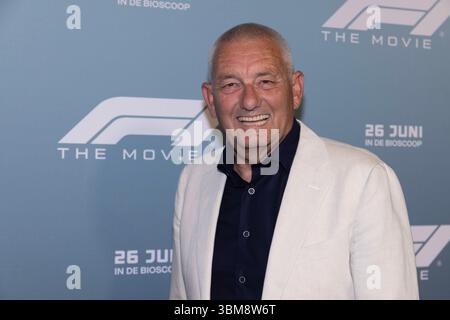 Première F1 The Movie AMSTERDAM, PAYS-BAS - 24 JUIN : Allard Kalff lors de la première F1 The Movie à Pathe Arena le 24 juin 2025 à Amsterdam, pays-Bas. Photo de Marcel Koch/BSR Agency 78020881.jpg Amsterdam Pathe Arena pays-Bas contenu non disponible pour redistribution aux pays-Bas, directement ou indirectement, par le biais de tiers. Copyright : xBSRxAgencyx Banque D'Images