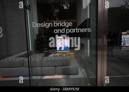 XR occupe le siège social de WPP, Londres Banque D'Images