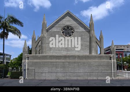 ANAHEIM, CALIFORNIE - 23 JUIN 2025 : la première église presbytérienne dans le quartier HE Ctr City du centre-ville d'Anaheim. Banque D'Images