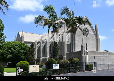 ANAHEIM, CALIFORNIE - 23 JUIN 2025 : la première église presbytérienne dans le quartier HE Ctr City du centre-ville d'Anaheim. Banque D'Images