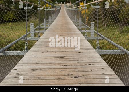 Pont en bois à campagne Banque D'Images