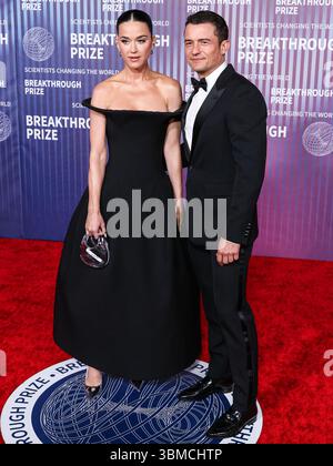Los Angeles, États-Unis. 27 juin 2025. (FILE) Katy Perry et Orlando Bloom se sont séparés après près de 10 ans ensemble. LOS ANGELES, CALIFORNIE, États-Unis - 13 AVRIL : la chanteuse américaine, compositrice et personnalité de la télévision Katy Perry portant les bijoux Coperni SS24 RTW et Mara Paris et son mari/acteur anglais Orlando Bloom arrivent à la 10e cérémonie annuelle du Prix Breakthrough qui s'est tenue à l'Academy Museum of Motion Pictures le 13 avril 2024 à Los Angeles, Californie, États-Unis. (Photo de Xavier Collin/image Press Agency) crédit : image Press Agency/Alamy Live News Banque D'Images