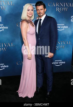 Hollywood, États-Unis. 26 juin 2025. (FILE) Katy Perry et Orlando Bloom se sont séparés après près de 10 ans ensemble. HOLLYWOOD, LOS ANGELES, CALIFORNIE, États-Unis - 21 AOÛT : la chanteuse américaine, compositrice et personnalité de la télévision Katy Perry et son fiancé/acteur anglais Orlando Bloom arrivent à Los Angeles à la première saison 1 de 'Carnival Row' d'Amazon qui s'est tenue au TCL Chinese Theatre IMAX le 21 août 2019 à Hollywood, Los Angeles, Californie, États-Unis. (Photo de Xavier Collin/image Press Agency) crédit : image Press Agency/Alamy Live News Banque D'Images