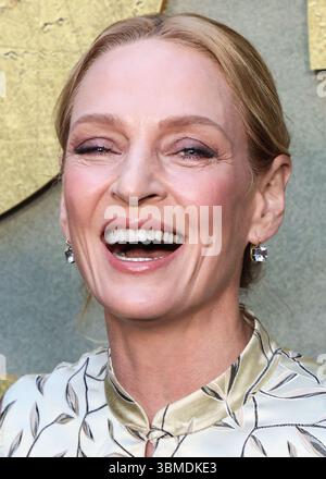 HOLLYWOOD, LOS ANGELES, CALIFORNIE, États-Unis - JUIN 25 : L'actrice américaine Uma Thurman portant des bijoux Fred Leighton arrive à la première à Los Angeles de 'The Old Guard 2' de Netflix qui s'est tenue au Netflix Tudum Theater le 25 juin 2025 à Hollywood, Los Angeles, Californie, États-Unis. (Photo de Xavier Collin/image Press Agency) Banque D'Images