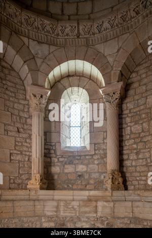 Saint-Christol, notre-Dame-St-Christophe (Saint-Christol d’Albion), Romanischer Chor Banque D'Images