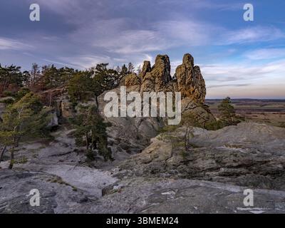 Formation rocheuse Hamburger Wappen, réserve naturelle de Teufelsmauer, près de Timmenrode, montagnes du Harz, Saxe-Anhalt, Allemagne, Europe Banque D'Images