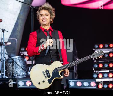 Billie Joe Armstrong de Green Day jouant en concert à tonnes of Rock en Norvège en juin 2025 Banque D'Images