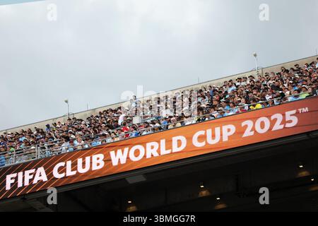 Orlando, États-Unis. 26 juin 2025. Les spectateurs sont vus lors du match de groupe G entre l'Italien Juventus FC et l'Anglais Manchester City lors de la Coupe du monde des clubs FIFA 2025 au Camping World Stadium, Orlando, États-Unis, le 26 juin 2025. Crédit : Li Ming/Xinhua/Alamy Live News Banque D'Images
