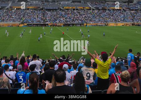 Orlando, États-Unis. 26 juin 2025. Les fans encouragent lors du match de groupe G entre l'Italien Juventus FC et l'Anglais Manchester City lors de la Coupe du monde des clubs FIFA 2025 au Camping World Stadium, Orlando, États-Unis, le 26 juin 2025. Crédit : Xu Chang/Xinhua/Alamy Live News Banque D'Images
