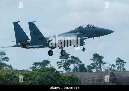 Lakenheath, Royaume-Uni. 27 juin 2025. Un McDonnell Douglas (maintenant Boeing) F-15E Strike Eagle qui est un chasseur de frappe multirôle américain tous temps, qui est basé à la RAF Lakenheath dans le Suffolk, la base abrite la 48th Fighter Wing. Crédit : Mark Bullimore/Alamy Live News Banque D'Images
