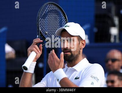 Novak Djokovic réagit lors de la quatrième journée de la Giorgio Armani Tennis Classic au Hurlingham Club, Londres. Date de la photo : vendredi 27 juin 2025. Banque D'Images