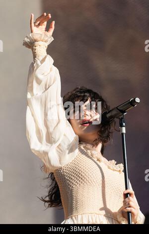 Londres, Royaume-Uni. 27 juin 2025. Abigail Morris de The Last Dinner Party se produit au BST Hyde Park 2025. Crédit : Katie Collins/EMPICS/Alamy Live News Banque D'Images