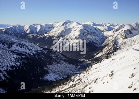 Vues de Kasprowy Wierch dans le parc national des Tatras, Pologne Banque D'Images