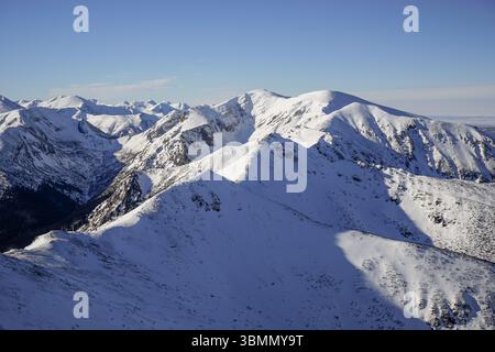 Vues de Kasprowy Wierch dans le parc national des Tatras, Pologne Banque D'Images