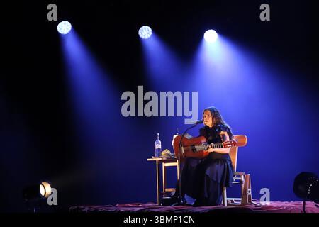 Montréal, Canada. 26 juin 2025. La chanteuse mexicaine Natalia Lafourcade se produit sur scène lors du 45e Festival International de Jazz de Montréal. Le 26 juin 2025 à Montréal, Canada. (Photo de Horacio Zamora Rios/ Eyepix/Sipa USA) crédit : Sipa USA/Alamy Live News Banque D'Images