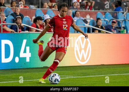 Toronto, Ontario, Canada. 27 juin 2025. Jade Rose #12 du Canada en action lors d’un match amical international au BMO Field le 27 juin 2025 à Toronto, Ontario, Canada. Le match s’est terminé 4-1 pour le Canada. (Crédit image : © Angel Marchini/ZUMA Press Wire) USAGE ÉDITORIAL SEULEMENT ! Non destiné à UN USAGE commercial ! Banque D'Images
