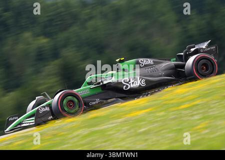 Spielberg, Autriche. 28 juin 2025. SPIELBERG, AUTRICHE - JUIN 28 : Gabriel Bortoleto du Brésil et Sauber lors des essais avant le Grand Prix de F1 d'Autriche au Red Bull Ring le 28 juin 2025 à Spielberg, Autriche.250628 SEPA 19 121 - 20250628 PD9889 crédit : APA-PictureDesk/Alamy Live News Banque D'Images