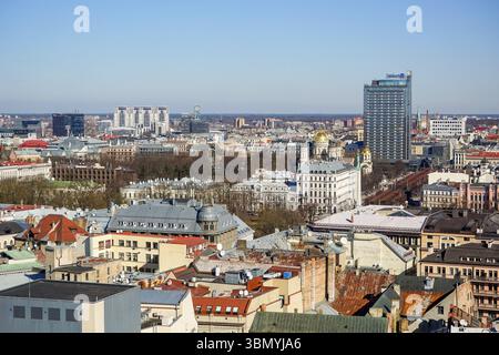 Vue de Riga offert Peter's Church, Lettonie Banque D'Images