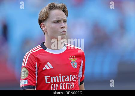 Charlotte, Caroline du Nord, États-Unis. 28 juin 2025. Andreas Schjelderup de SL Benfica lors du match entre SL Benfica et Chelsea FC, dans la Coupe du monde des clubs FIFA 2025, au Bank of America Stadium de Charlotte crédit : action plus Sports/Alamy Live News Banque D'Images