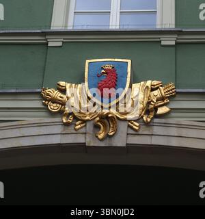 Détail architectural de l'hôtel de ville de Szczecin avec armoiries Banque D'Images