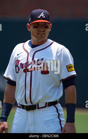 Marietta, GA, États-Unis. 29 juin 2025. Austin Riley (27), troisième base des Braves d'Atlanta, se prépare à jouer contre les Phillies de Philadelphie en visite à Marietta, Géorgie, États-Unis. Les Phillies en visite gagnent la partie, 2-1. (Crédit image : © Walter G. Arce Sr./ASP via ZUMA Press Wire) USAGE ÉDITORIAL SEULEMENT ! Non destiné à UN USAGE commercial ! Banque D'Images