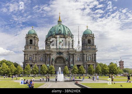 Berlin, Allemagne - 24 juillet 2023 : la cathédrale de Berlin appelée Berliner Dom à Berlin en Allemagne Europe Banque D'Images