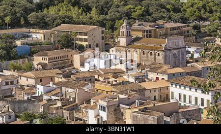 Vue panoramique de la ville de Capdepera depuis le château des murs, Capdepera, Majorque, Îles Baléares, Espagne, Europe Banque D'Images