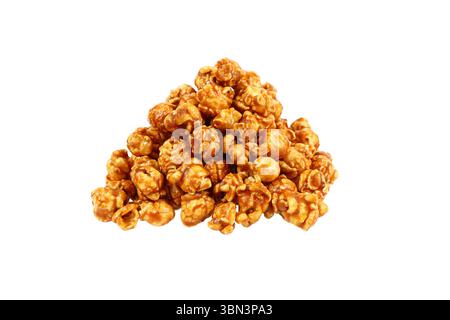 c'est du pop-corn au caramel doux isolé sur blanc. Banque D'Images