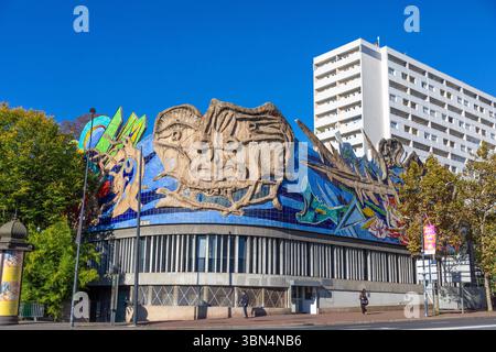 France, ile-de-France, Val-d'Oise, Argenteuil. Fresque d'Edouard pignon Banque D'Images