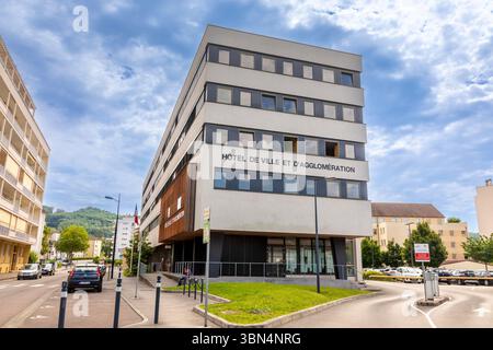 France, Jura, Franche-Comté, Bourgogne-Franche-Comté, Lons-le-Saunier. Hôtel de ville Banque D'Images