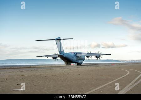 Atlas Airbus A400M Airbus qui est un avion cargo de transport militaire à quatre moteurs turbopropulsés et un avion de transport tactique, image de stock d'aviation Banque D'Images