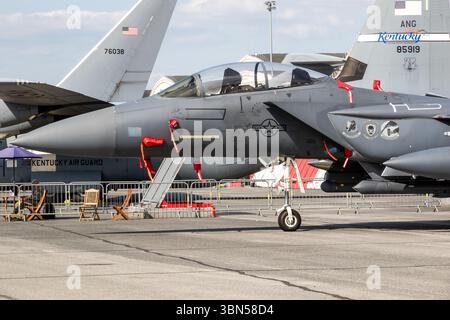 McDonnell Douglas F-15E Strike Eagle bombardier du 494th Fighter Squadron (RAF Lakenheath) au salon aéronautique de Paris. Banque D'Images