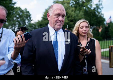 Le tsar de la frontière de la Maison Blanche Tom Homan quitte un coup de presse devant l'aile ouest de la Maison Blanche à Washington DC, le lundi 30 juin 2025. Photo de Aaron Schwartz/UPI Banque D'Images